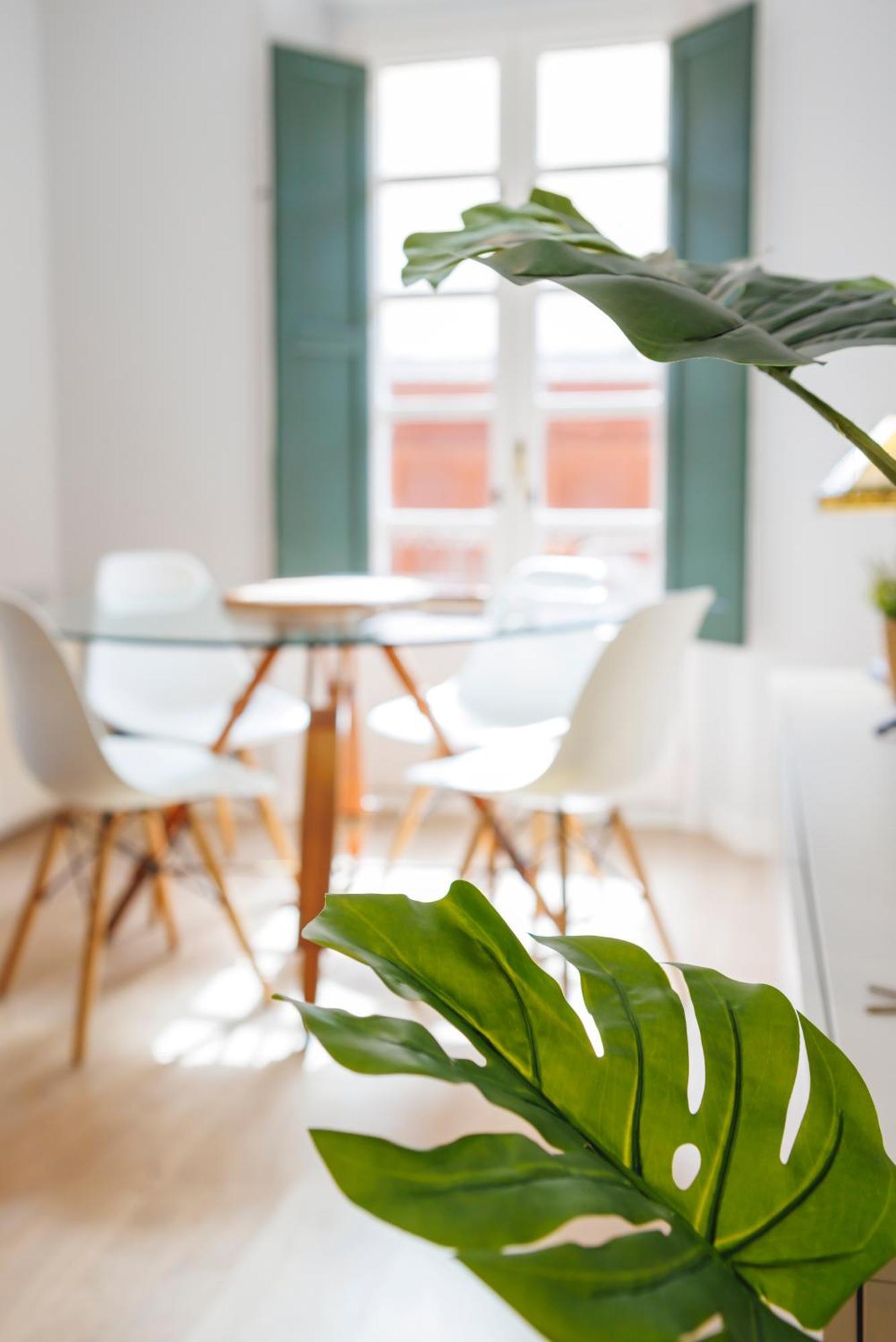 Bravissimo Apartaments Mora 4 Girona Dış mekan fotoğraf