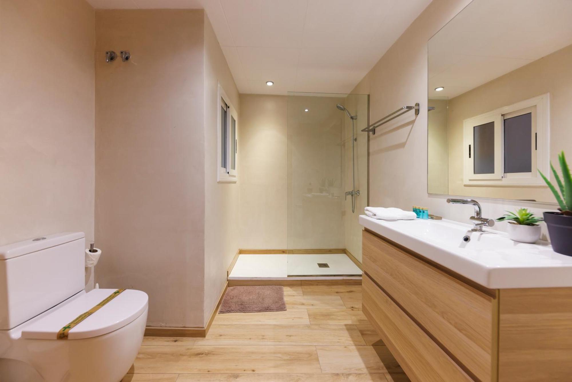 Bravissimo Apartaments Mora 4 Girona Dış mekan fotoğraf
