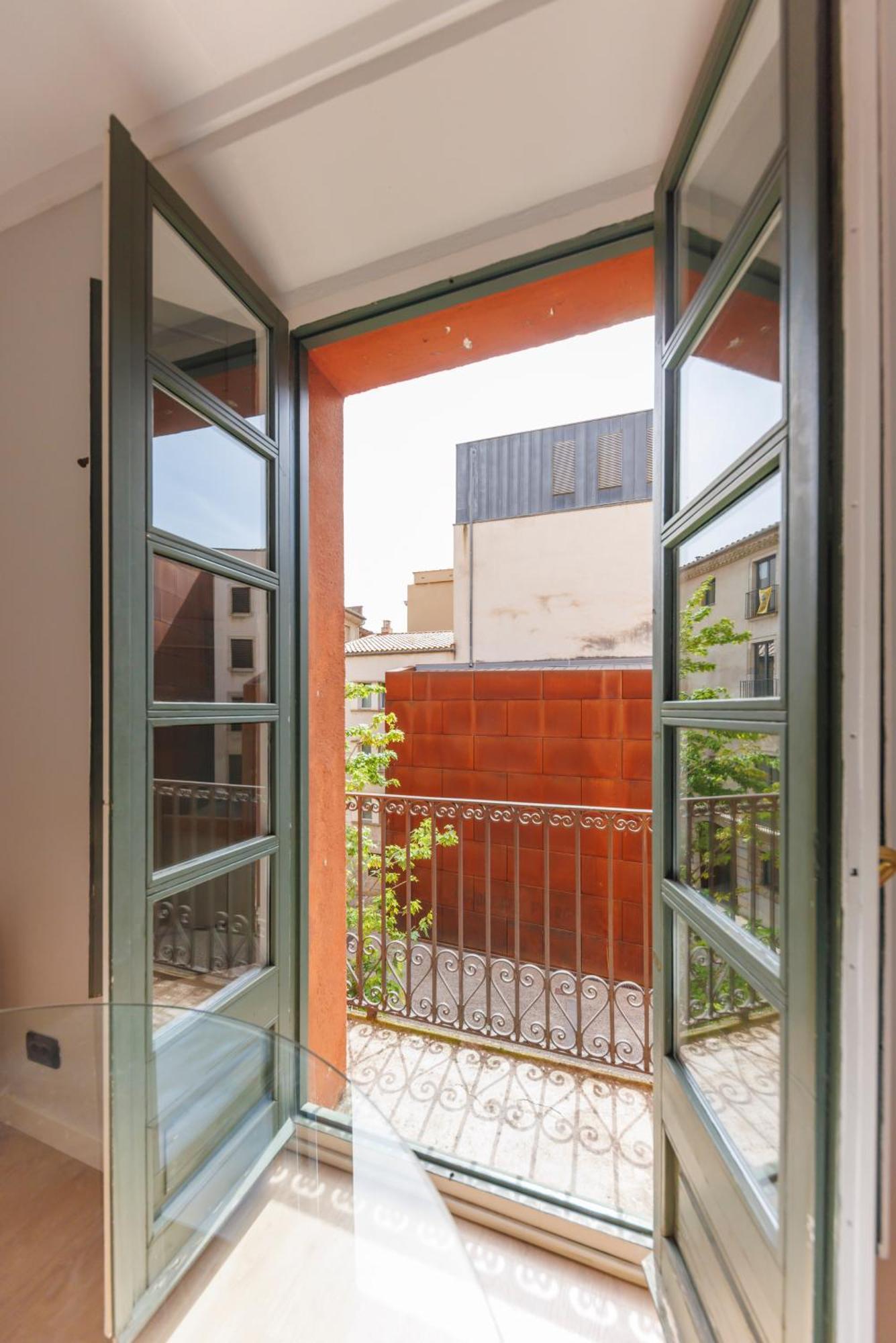 Bravissimo Apartaments Mora 4 Girona Dış mekan fotoğraf