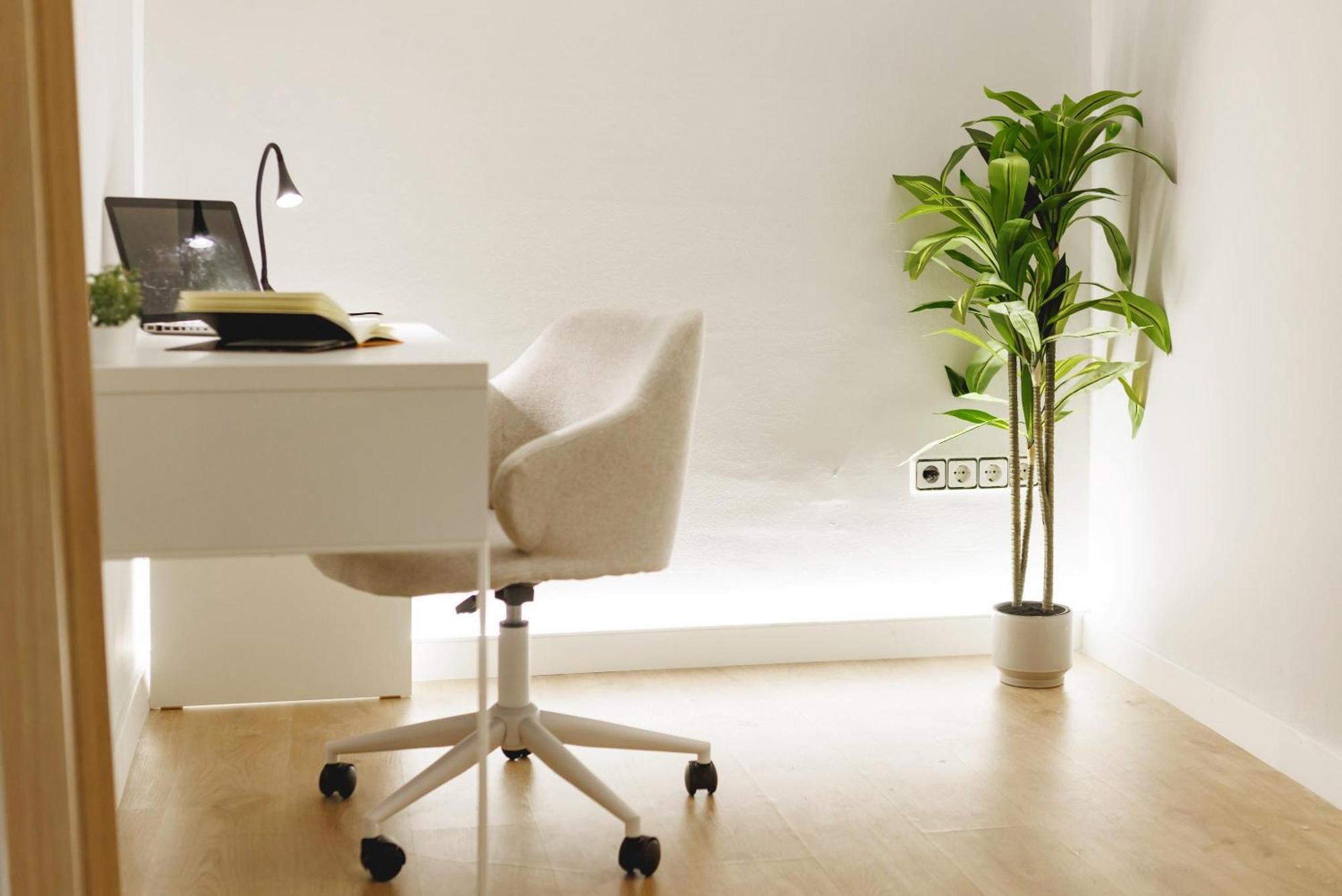 Bravissimo Apartaments Mora 4 Girona Dış mekan fotoğraf