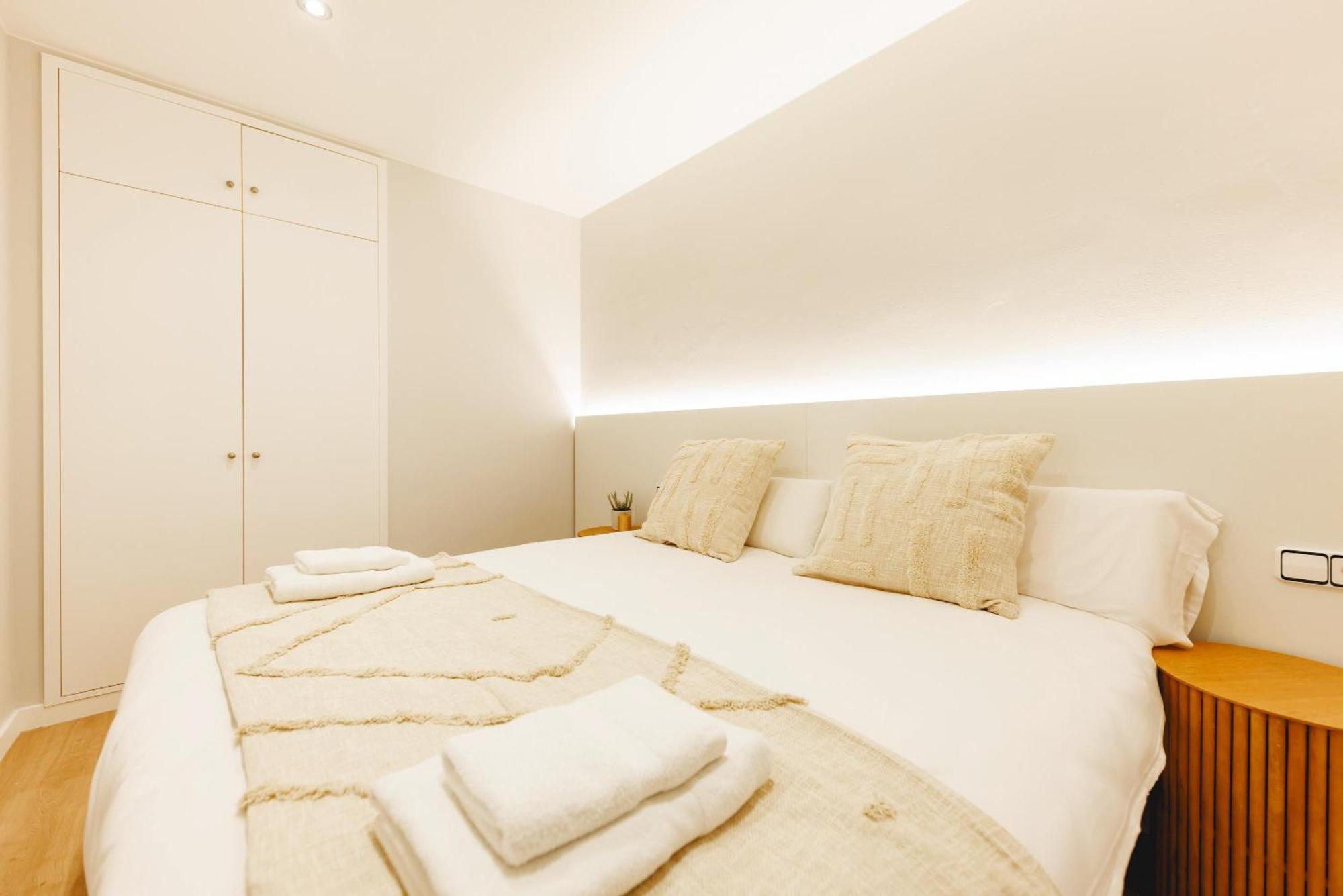 Bravissimo Apartaments Mora 4 Girona Dış mekan fotoğraf
