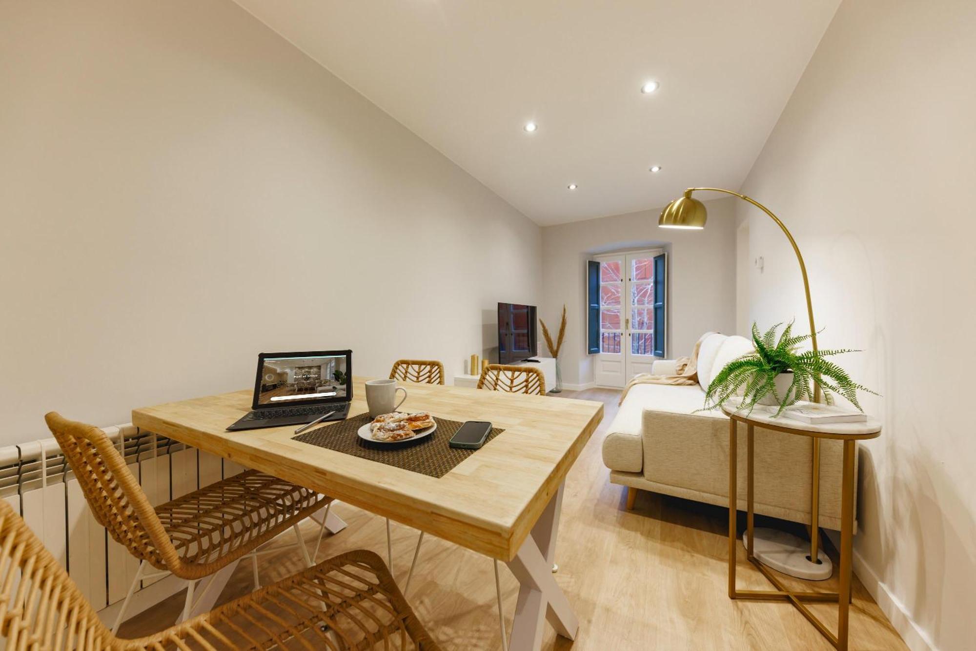 Bravissimo Apartaments Mora 4 Girona Dış mekan fotoğraf